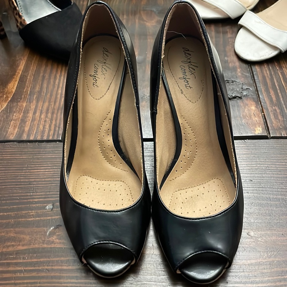 Dexter Comfort Black Peeptoe Wedges size 7.5
